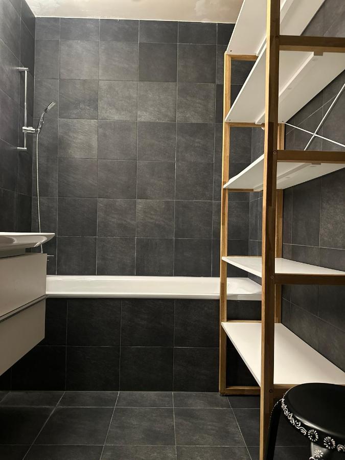 Charme Mystique De La Chine, 4 Pers Max, Free Parking Apartment Morges Luaran gambar